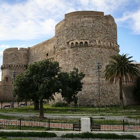 White Rooms Ρέτζιο ντι Καλάμπρια Εξωτερικό φωτογραφία