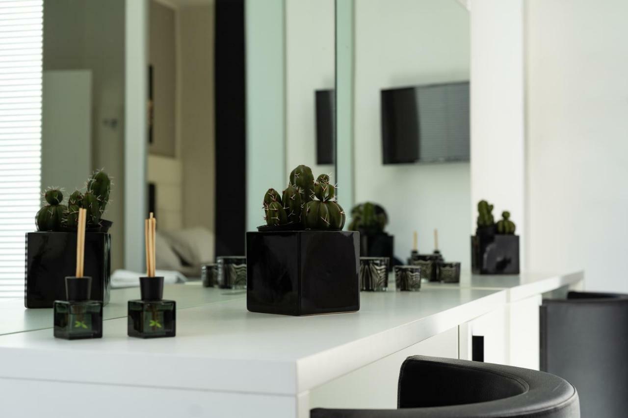 White Rooms Ρέτζιο ντι Καλάμπρια Εξωτερικό φωτογραφία